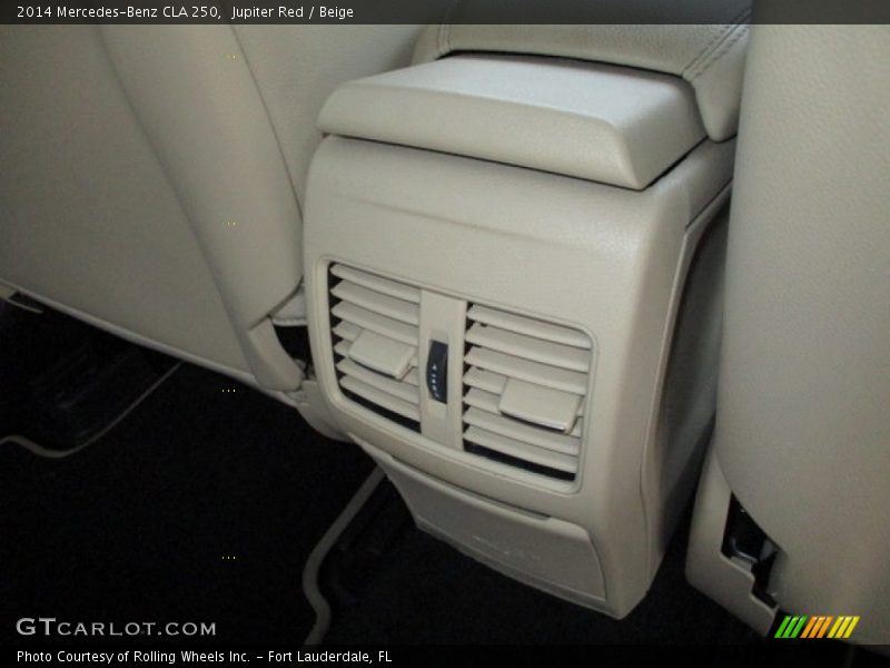 Jupiter Red / Beige 2014 Mercedes-Benz CLA 250