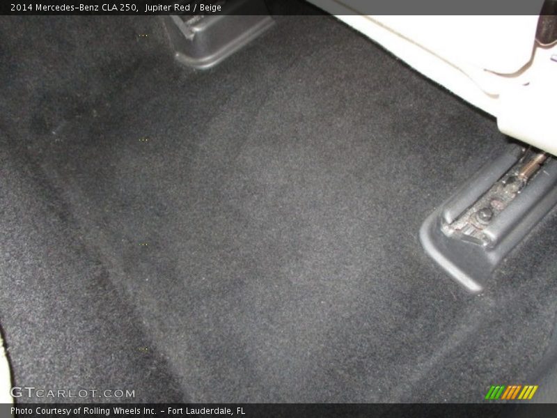 Jupiter Red / Beige 2014 Mercedes-Benz CLA 250