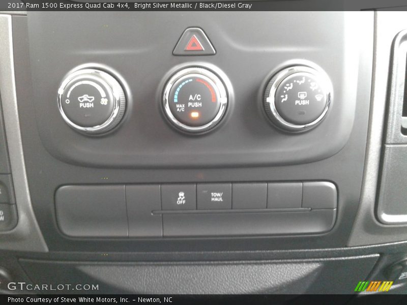 Bright Silver Metallic / Black/Diesel Gray 2017 Ram 1500 Express Quad Cab 4x4