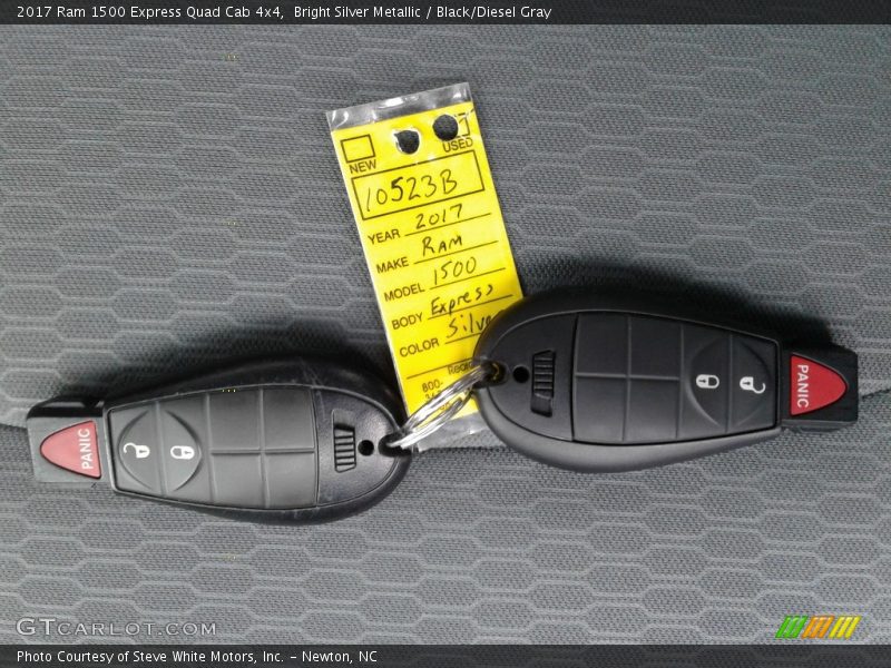 Bright Silver Metallic / Black/Diesel Gray 2017 Ram 1500 Express Quad Cab 4x4
