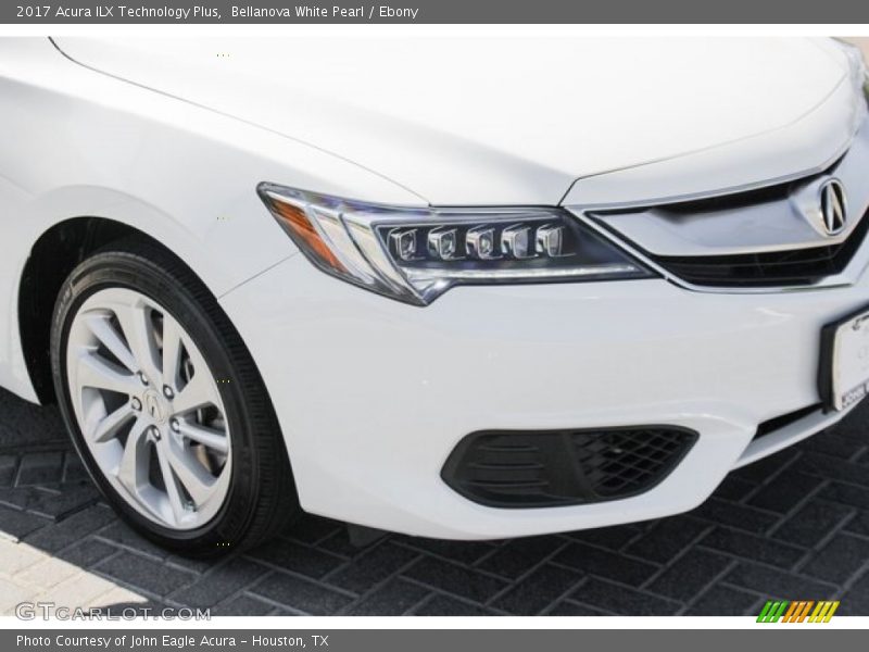 Bellanova White Pearl / Ebony 2017 Acura ILX Technology Plus