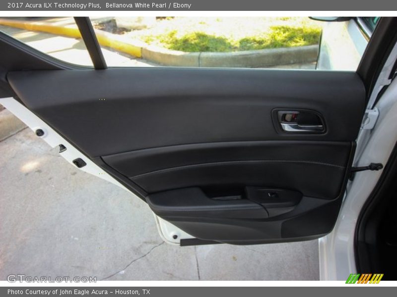 Bellanova White Pearl / Ebony 2017 Acura ILX Technology Plus