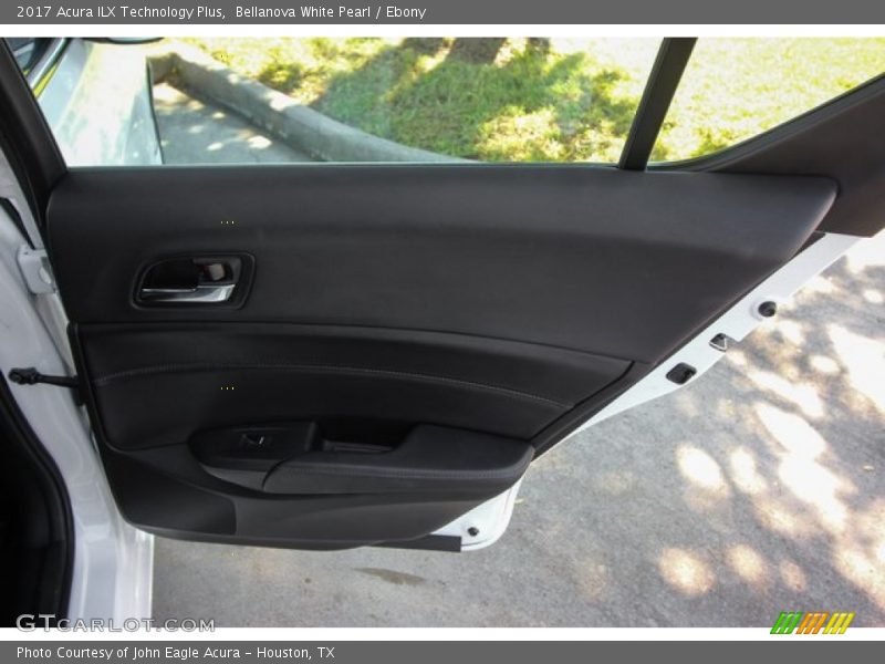 Bellanova White Pearl / Ebony 2017 Acura ILX Technology Plus