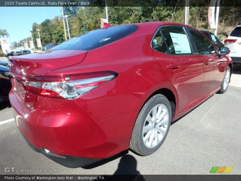 Ruby Flare Pearl / Black 2020 Toyota Camry LE