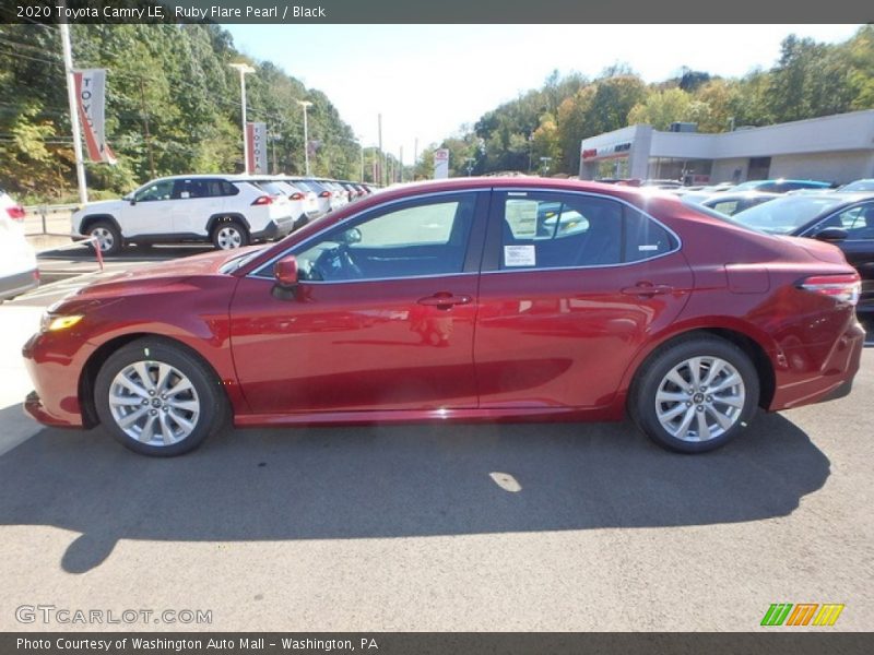 Ruby Flare Pearl / Black 2020 Toyota Camry LE