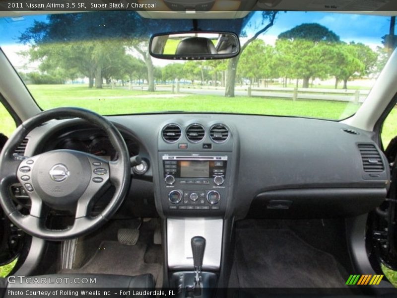 Super Black / Charcoal 2011 Nissan Altima 3.5 SR