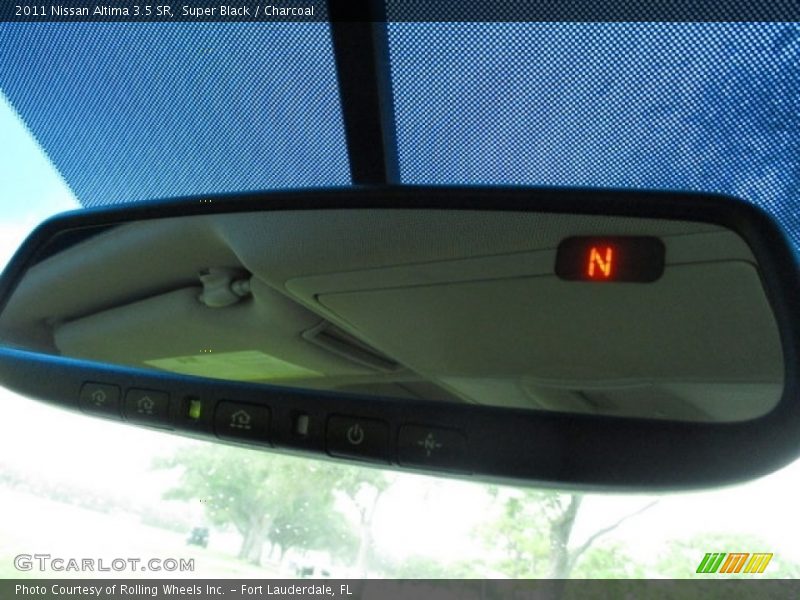 Super Black / Charcoal 2011 Nissan Altima 3.5 SR
