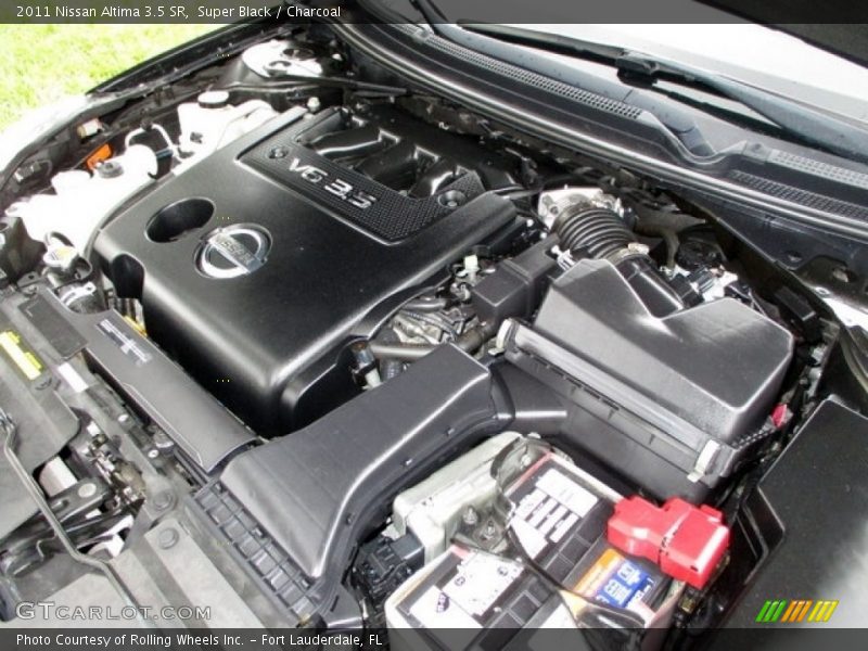 Super Black / Charcoal 2011 Nissan Altima 3.5 SR