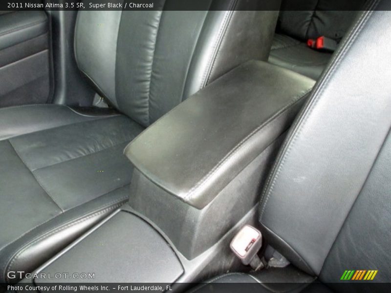 Super Black / Charcoal 2011 Nissan Altima 3.5 SR