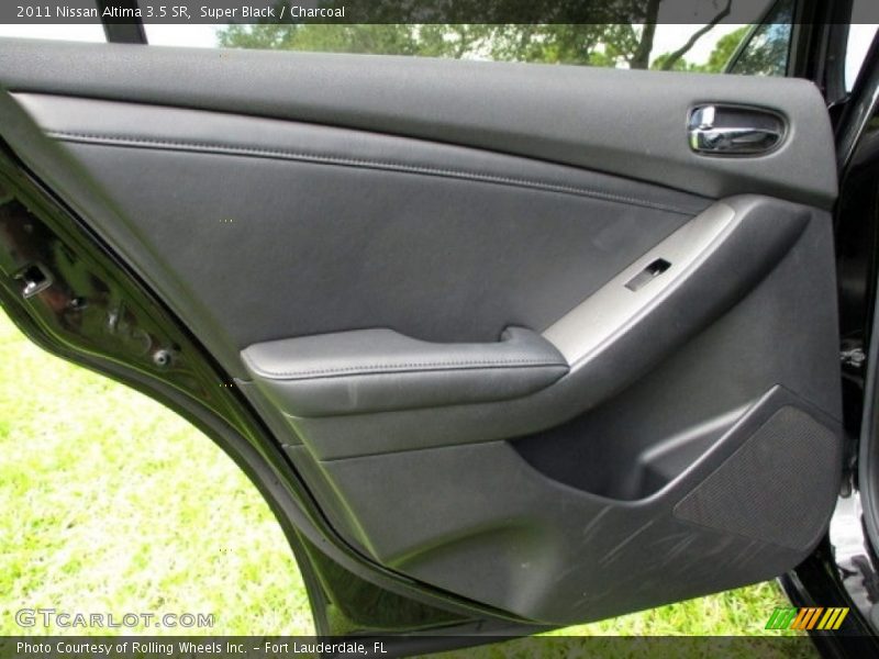Super Black / Charcoal 2011 Nissan Altima 3.5 SR