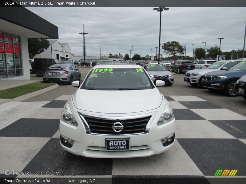 Pearl White / Charcoal 2014 Nissan Altima 2.5 SL