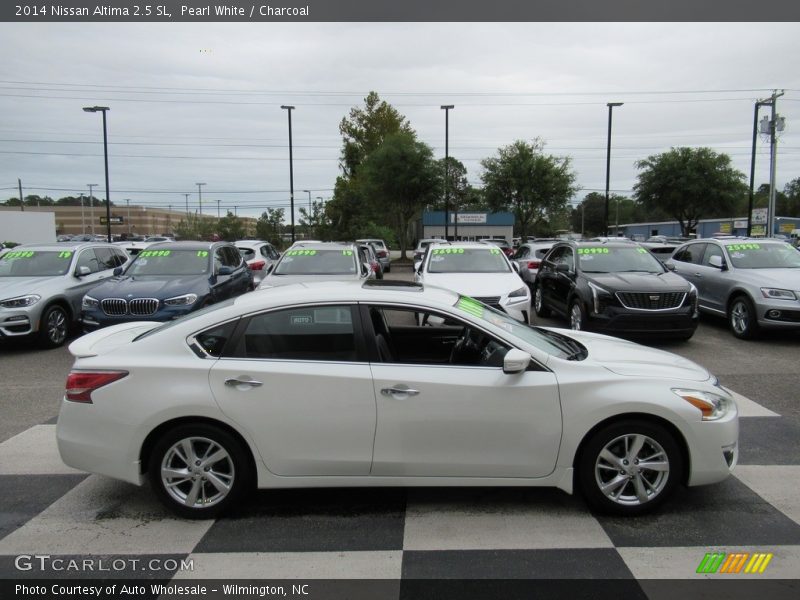 Pearl White / Charcoal 2014 Nissan Altima 2.5 SL