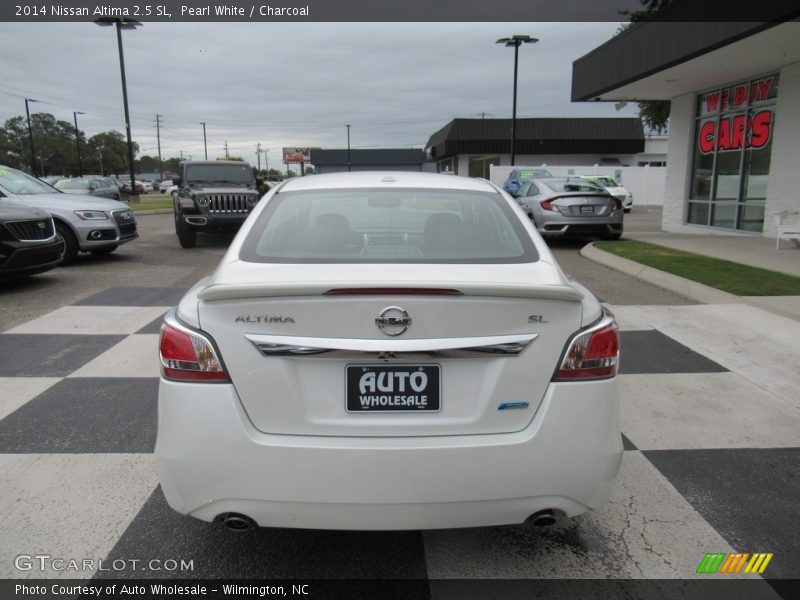 Pearl White / Charcoal 2014 Nissan Altima 2.5 SL