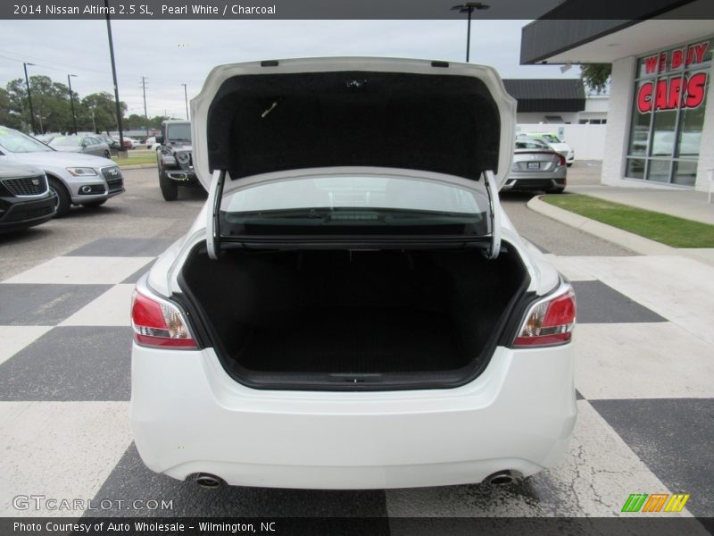 Pearl White / Charcoal 2014 Nissan Altima 2.5 SL