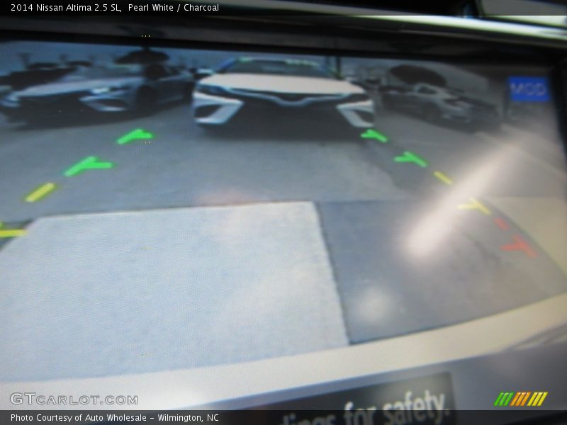 Pearl White / Charcoal 2014 Nissan Altima 2.5 SL