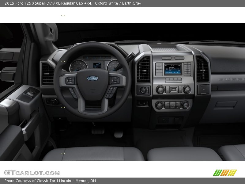 Oxford White / Earth Gray 2019 Ford F250 Super Duty XL Regular Cab 4x4
