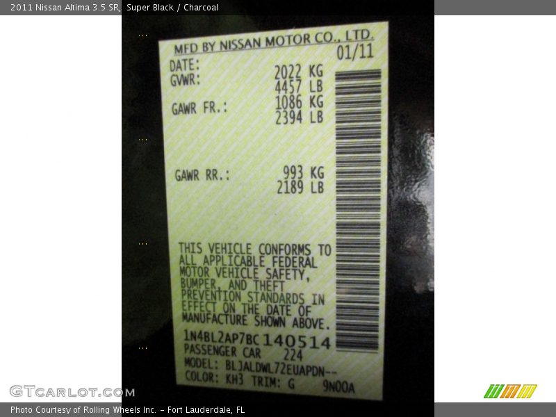 Super Black / Charcoal 2011 Nissan Altima 3.5 SR