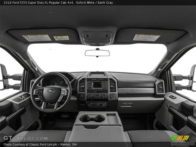 Oxford White / Earth Gray 2019 Ford F250 Super Duty XL Regular Cab 4x4