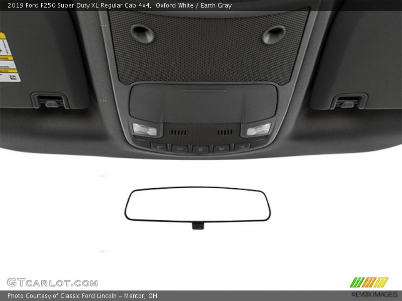 Oxford White / Earth Gray 2019 Ford F250 Super Duty XL Regular Cab 4x4