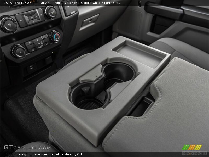 Oxford White / Earth Gray 2019 Ford F250 Super Duty XL Regular Cab 4x4