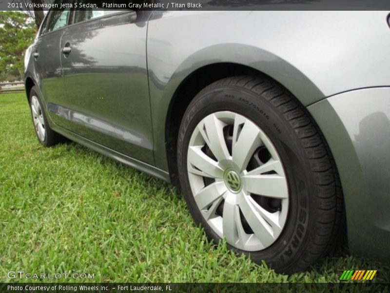 Platinum Gray Metallic / Titan Black 2011 Volkswagen Jetta S Sedan
