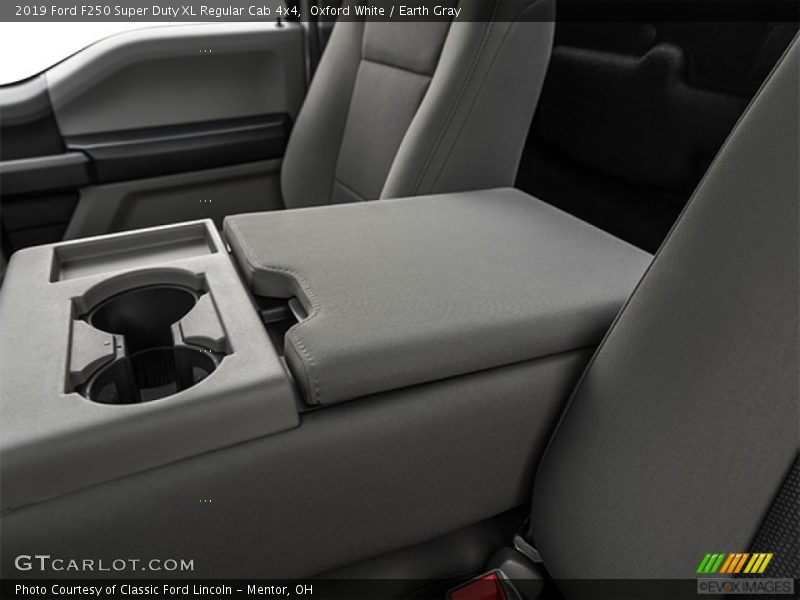 Oxford White / Earth Gray 2019 Ford F250 Super Duty XL Regular Cab 4x4