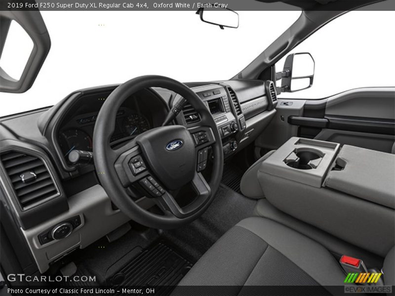 Oxford White / Earth Gray 2019 Ford F250 Super Duty XL Regular Cab 4x4