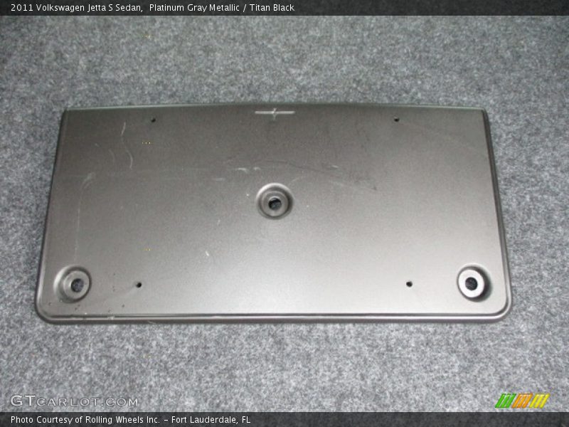 Platinum Gray Metallic / Titan Black 2011 Volkswagen Jetta S Sedan
