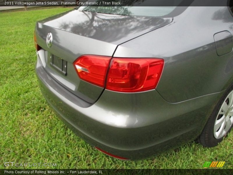 Platinum Gray Metallic / Titan Black 2011 Volkswagen Jetta S Sedan