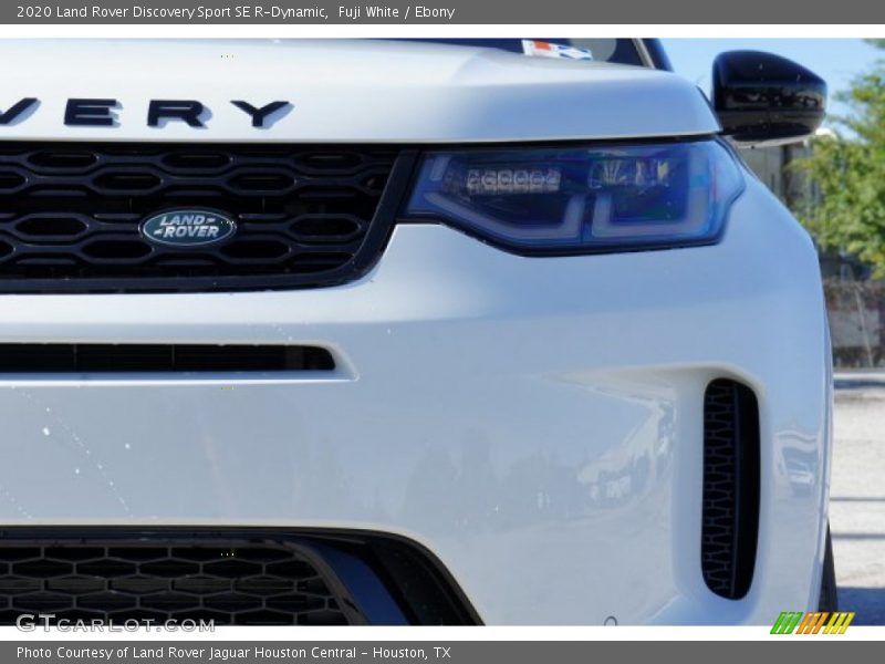 Fuji White / Ebony 2020 Land Rover Discovery Sport SE R-Dynamic