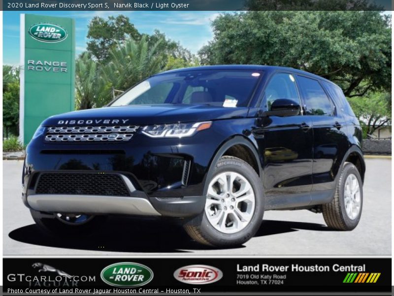 Narvik Black / Light Oyster 2020 Land Rover Discovery Sport S