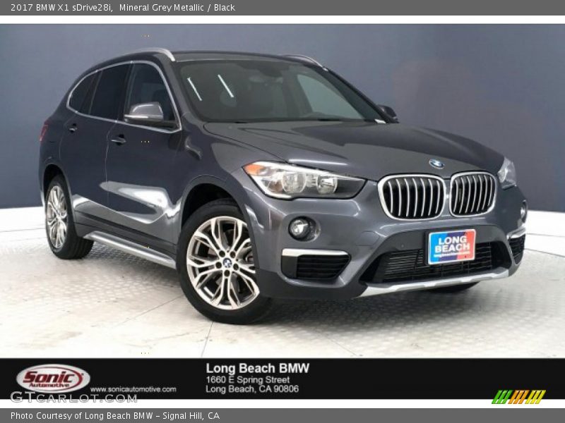 Mineral Grey Metallic / Black 2017 BMW X1 sDrive28i