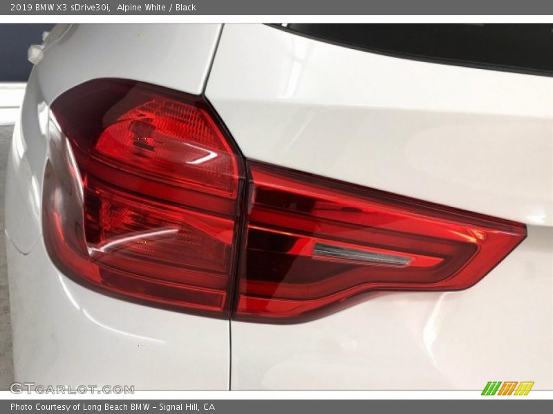 Alpine White / Black 2019 BMW X3 sDrive30i