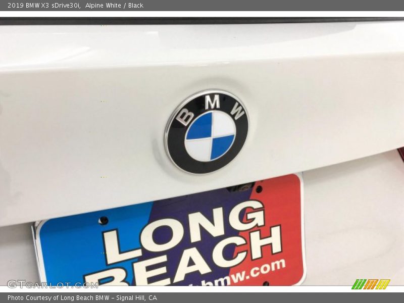 Alpine White / Black 2019 BMW X3 sDrive30i