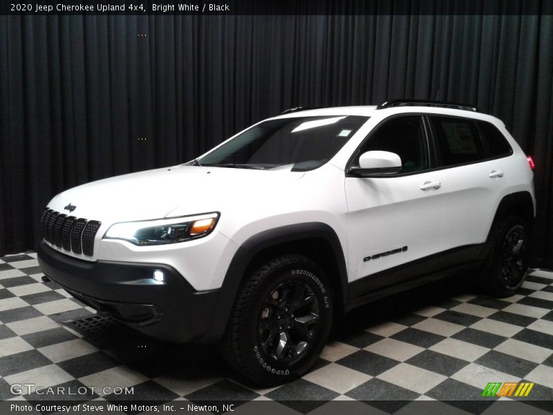 Bright White / Black 2020 Jeep Cherokee Upland 4x4