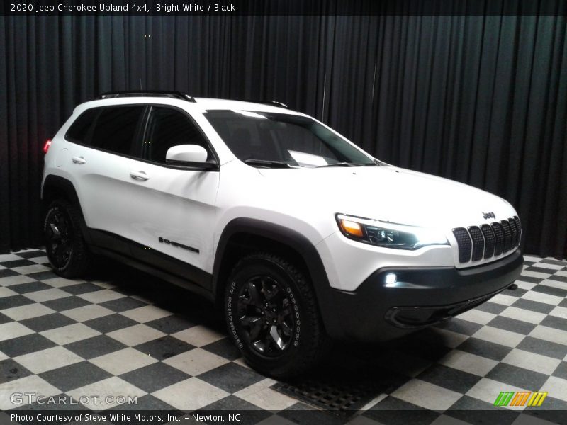 Bright White / Black 2020 Jeep Cherokee Upland 4x4