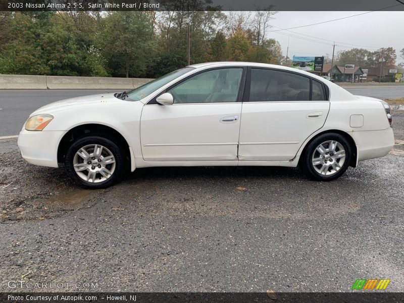 Satin White Pearl / Blond 2003 Nissan Altima 2.5 S