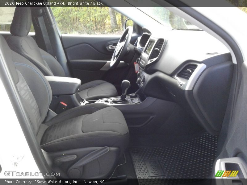 Bright White / Black 2020 Jeep Cherokee Upland 4x4