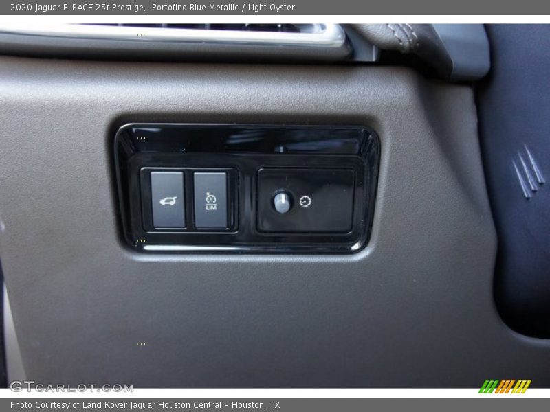 Portofino Blue Metallic / Light Oyster 2020 Jaguar F-PACE 25t Prestige