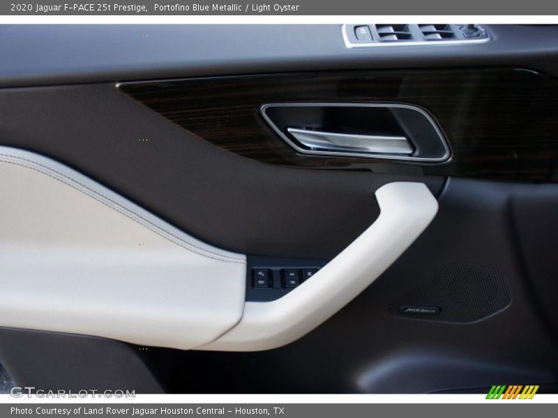 Portofino Blue Metallic / Light Oyster 2020 Jaguar F-PACE 25t Prestige