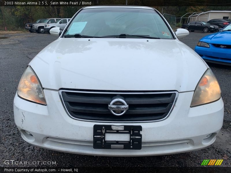 Satin White Pearl / Blond 2003 Nissan Altima 2.5 S