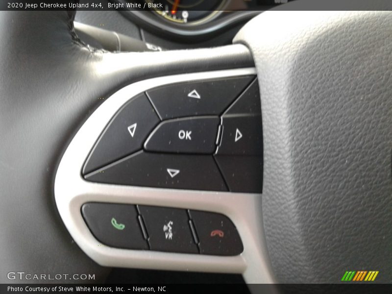 Bright White / Black 2020 Jeep Cherokee Upland 4x4