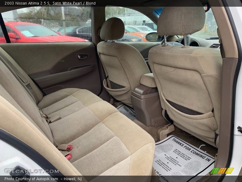 Satin White Pearl / Blond 2003 Nissan Altima 2.5 S