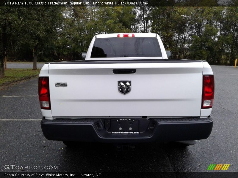 Bright White / Black/Diesel Gray 2019 Ram 1500 Classic Tradesman Regular Cab