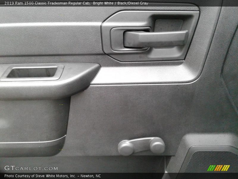 Bright White / Black/Diesel Gray 2019 Ram 1500 Classic Tradesman Regular Cab