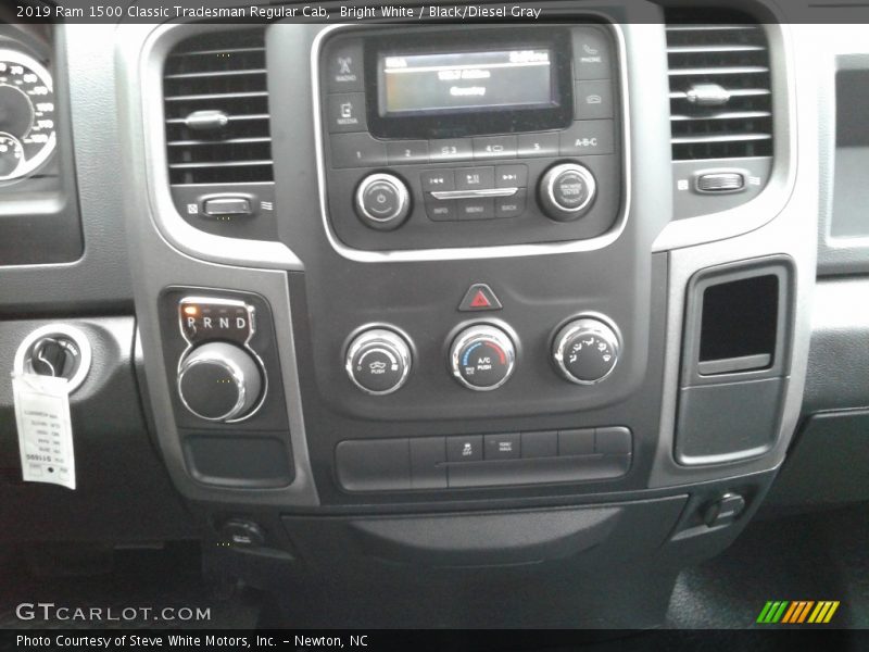 Controls of 2019 1500 Classic Tradesman Regular Cab