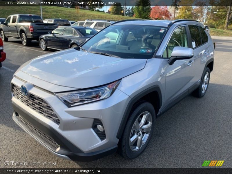 Front 3/4 View of 2019 RAV4 Limited AWD Hybrid