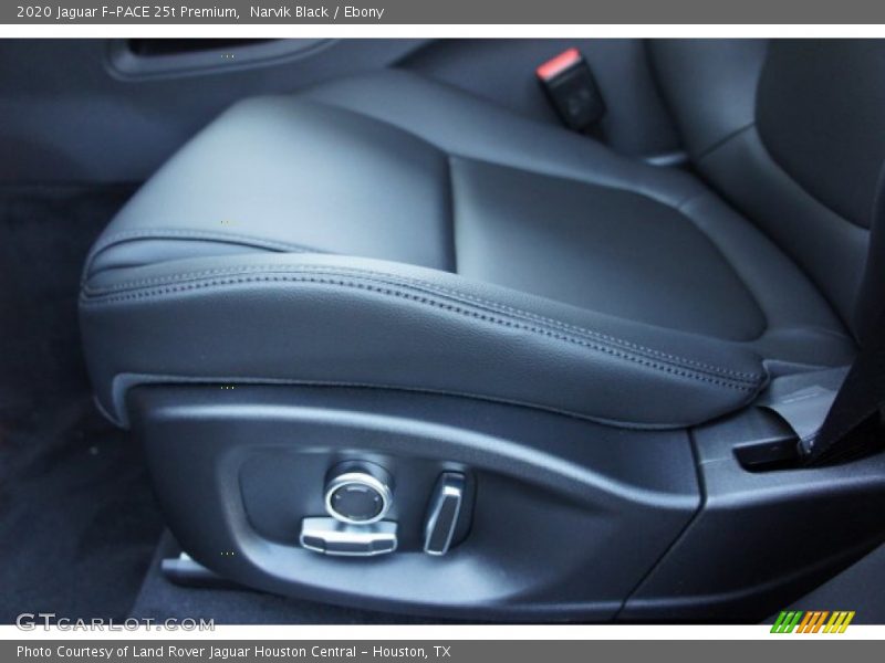 Narvik Black / Ebony 2020 Jaguar F-PACE 25t Premium