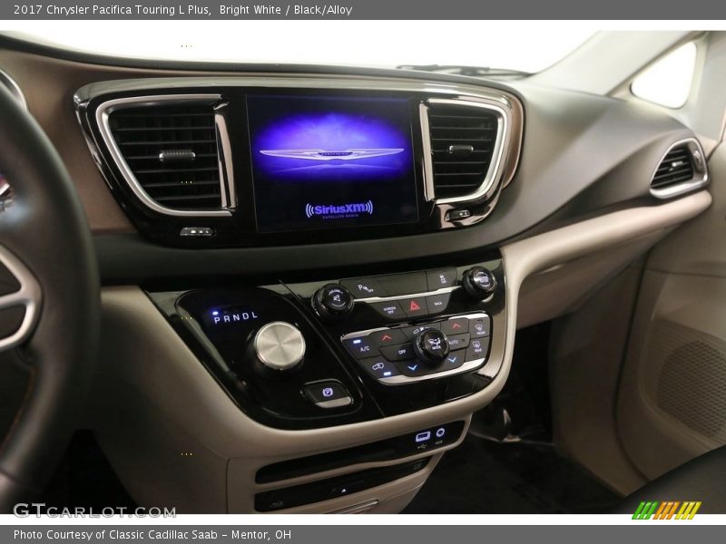 Bright White / Black/Alloy 2017 Chrysler Pacifica Touring L Plus