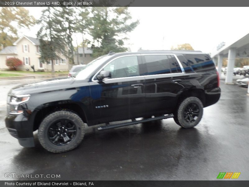 Black / Jet Black 2019 Chevrolet Tahoe LS 4WD